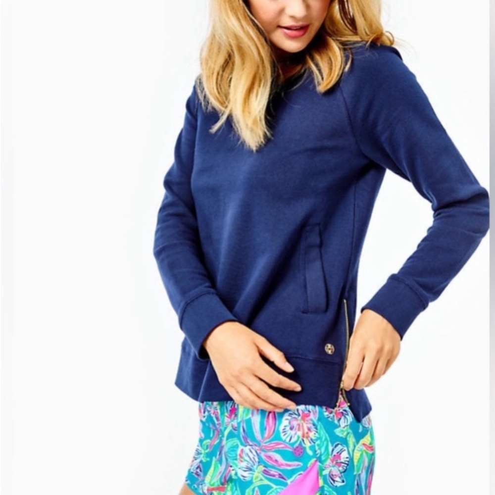 Lilly Pulitzer Luxletic Beach Comber Pullover Sweatshirt Medium Blue